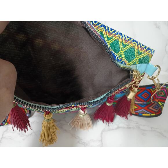 Boho Bag with Tassles & Adjustable Shoulder Strap - NEW - Picture 3 of 4